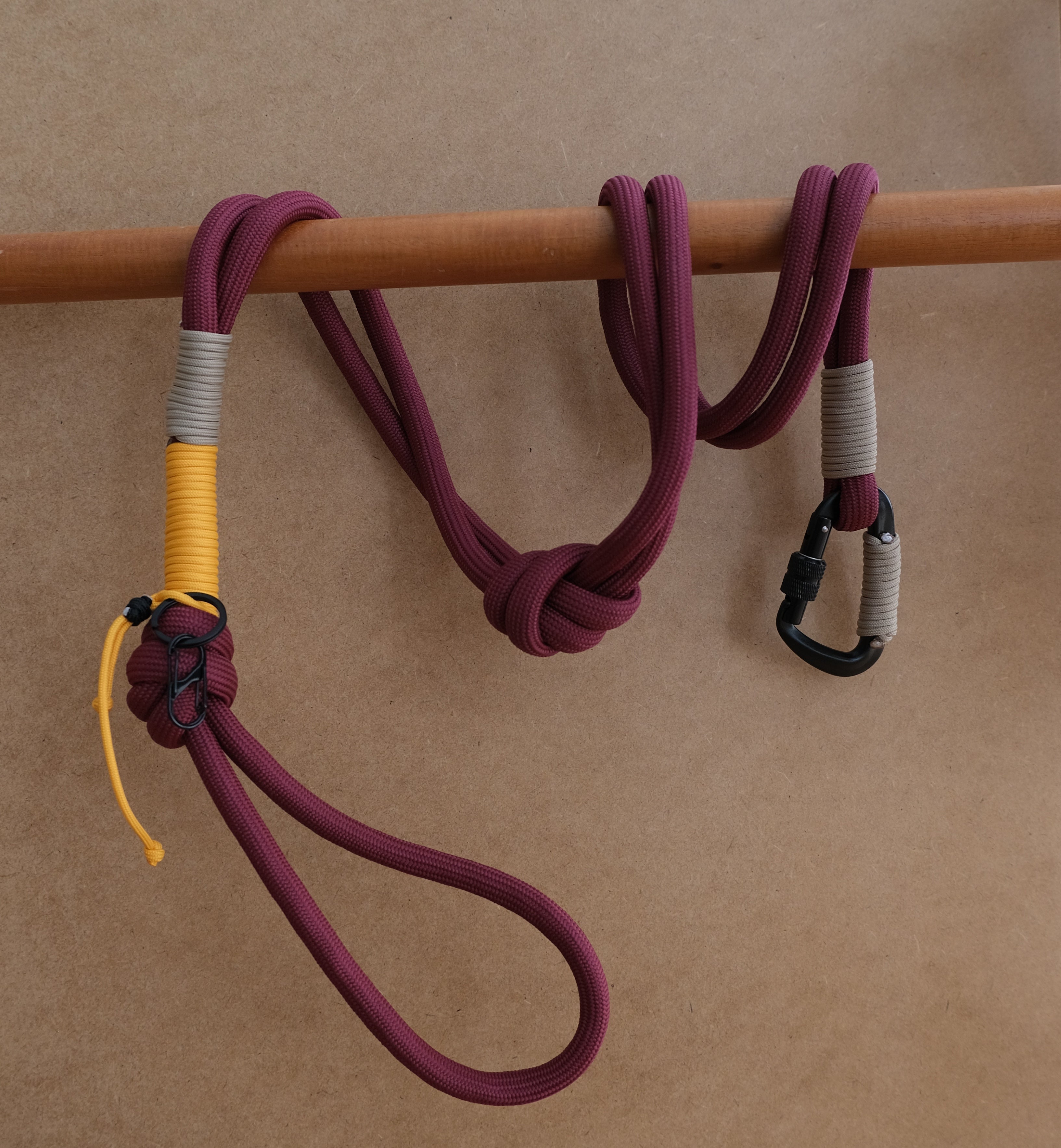 Handmade Paracord Leash 4ft